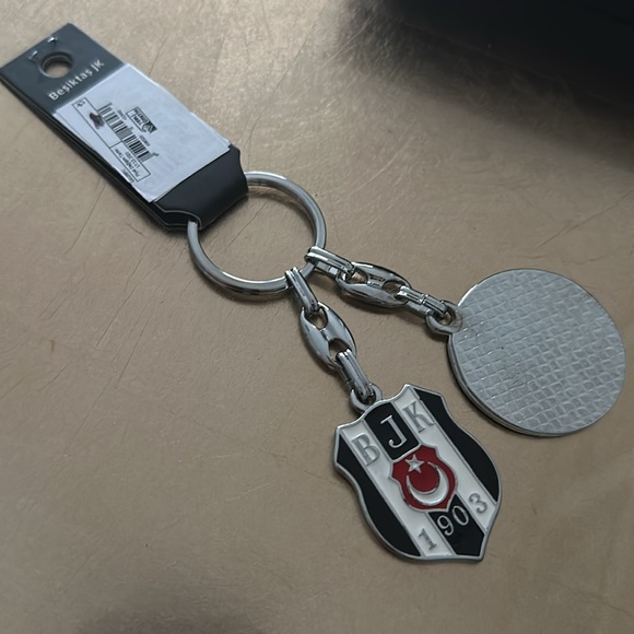 Beşiktaş Keychain - Picture 2 of 2